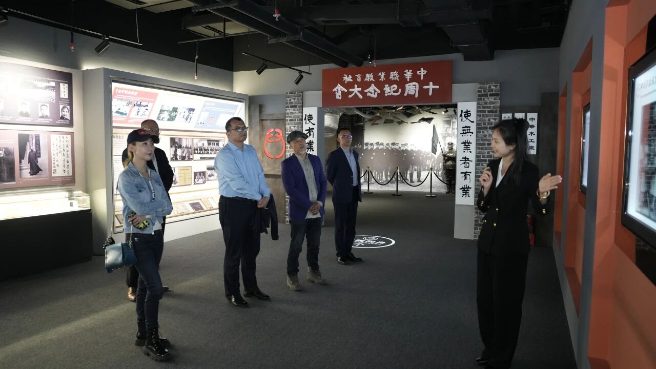 社史馆开馆